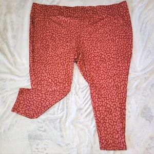 Sport Savvy Womens Size 5XP Animal Print Cheetah Red Leggings Plus Size Petite
